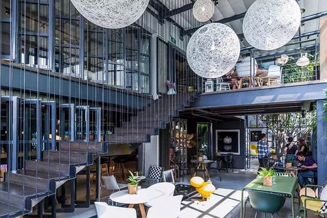 對這屆年輕人來說，“生活”在辦公空間，才是向往的生活